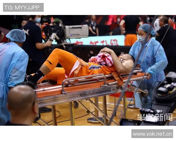 阿苏埃因伤退场被担架抬走米内罗时隔四个月重返赛场