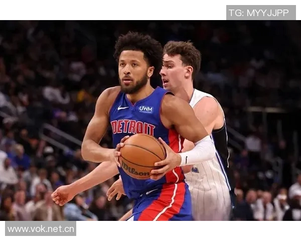 NBA赛事回顾魔术遭黄蜂逆袭勇士战胜雄鹿雷霆轻松击败奇才马刺压制热火