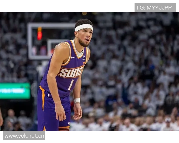 格雷森阿伦称赞布克传球能力称自己会积极跑位配合突破