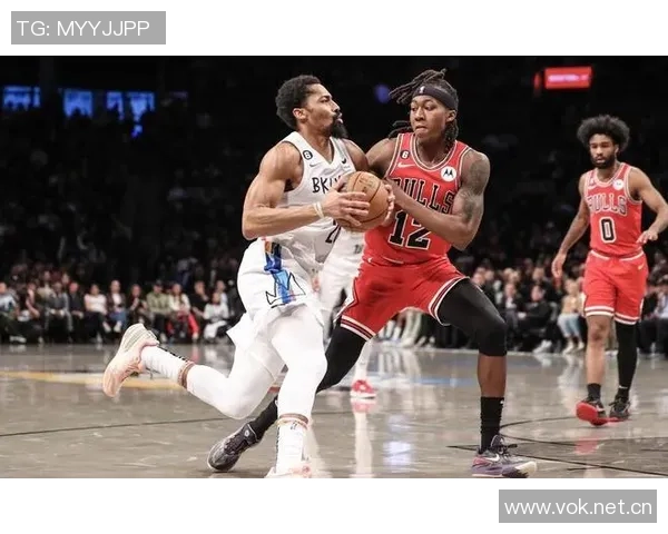 克尼佩尔状态低迷16投仅5中贡献13分4篮板4助攻表现令人失望